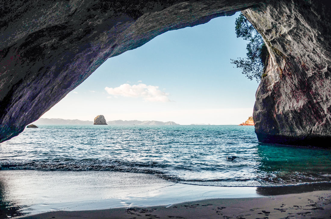 cathedral-cove-grotte